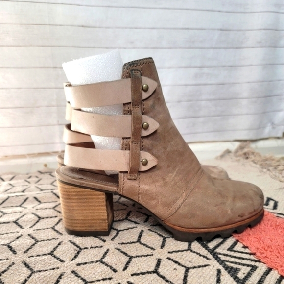 Sorel Addington Open Back Light Brown Leather Bootie, sz 8 - Picture 5 of 16